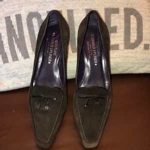 Donald J Pliner Size 8”